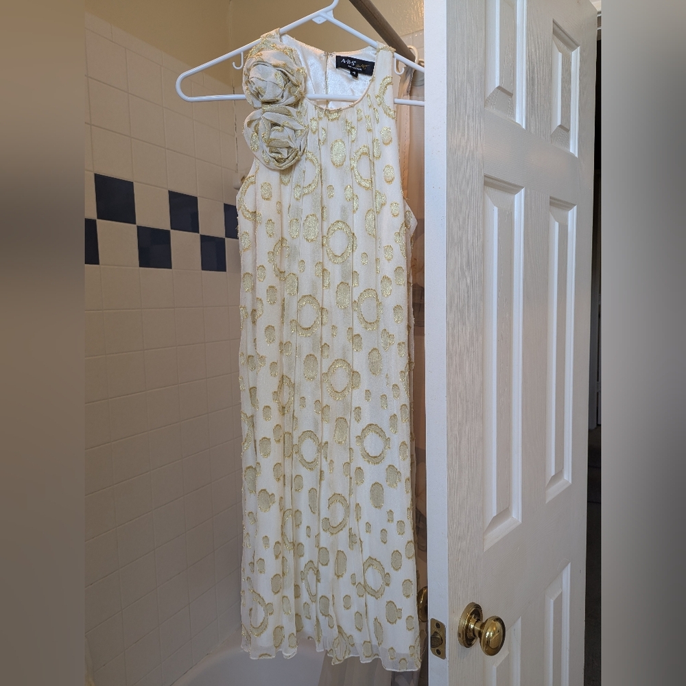 NWT CREAM MIDI DRESS WITH GOLD ACCENTS $370 SIZE 4